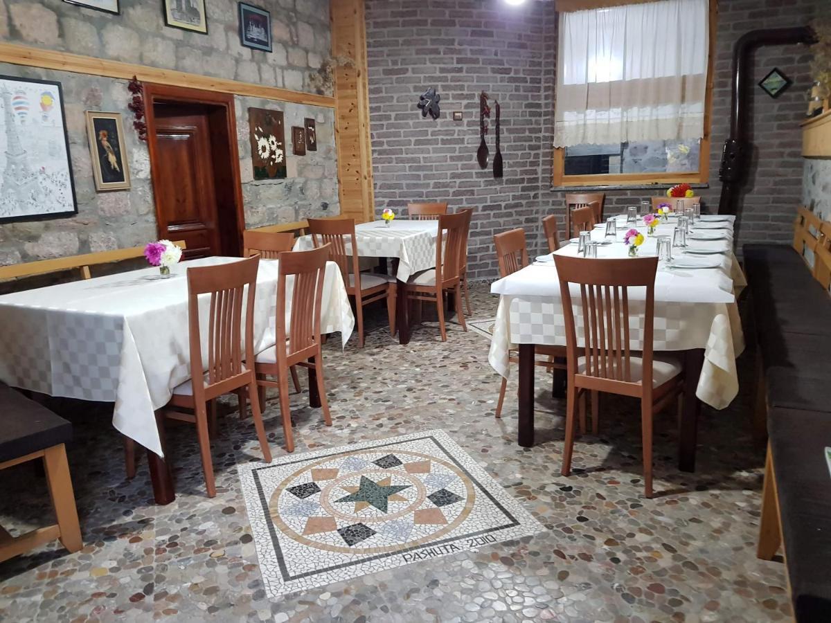 Hotel Pashuta Voskopojë Exterior foto